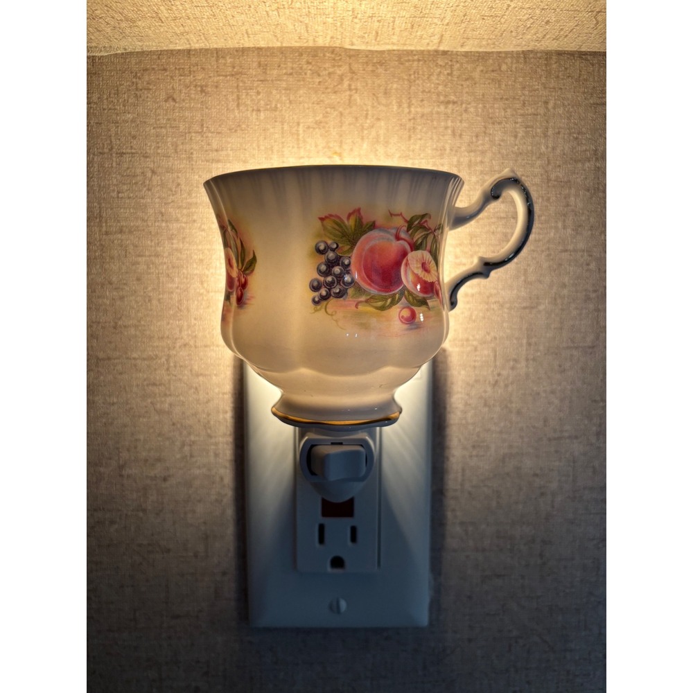 Vintage Porcelain Teacup Night Light Fruit Motif Gold Trim Plug In Wall 085